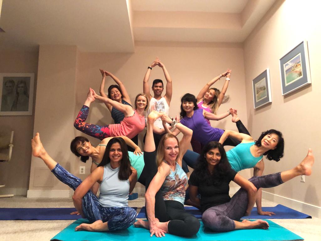 This image has an empty alt attribute; its file name is 2019-yavayoga-graduates.jpg